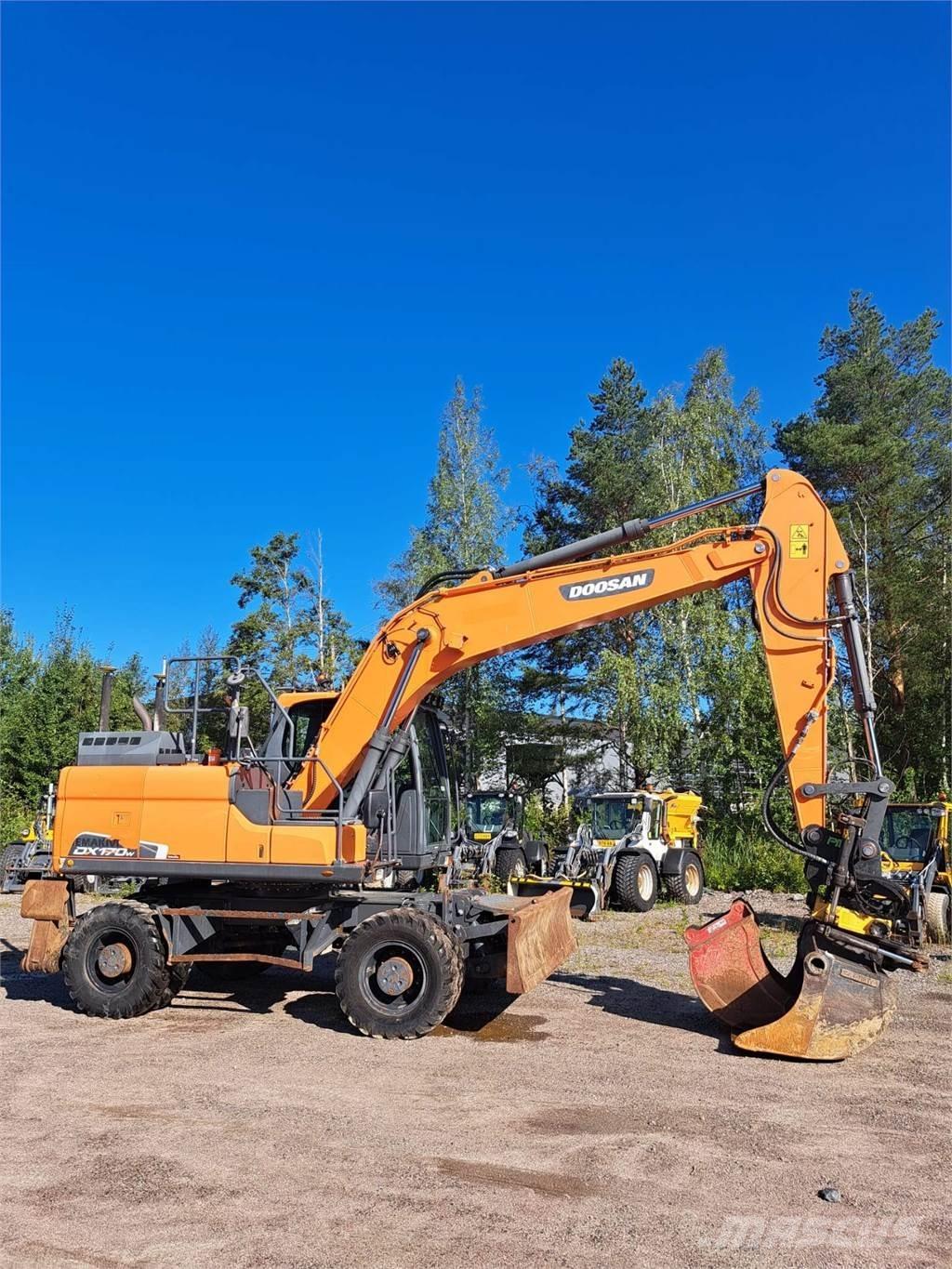 Doosan DX170W-5 Escavadoras de rodas