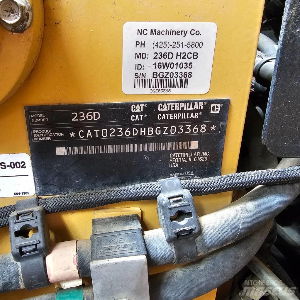 CAT 236D Carregadoras de direcção deslizante