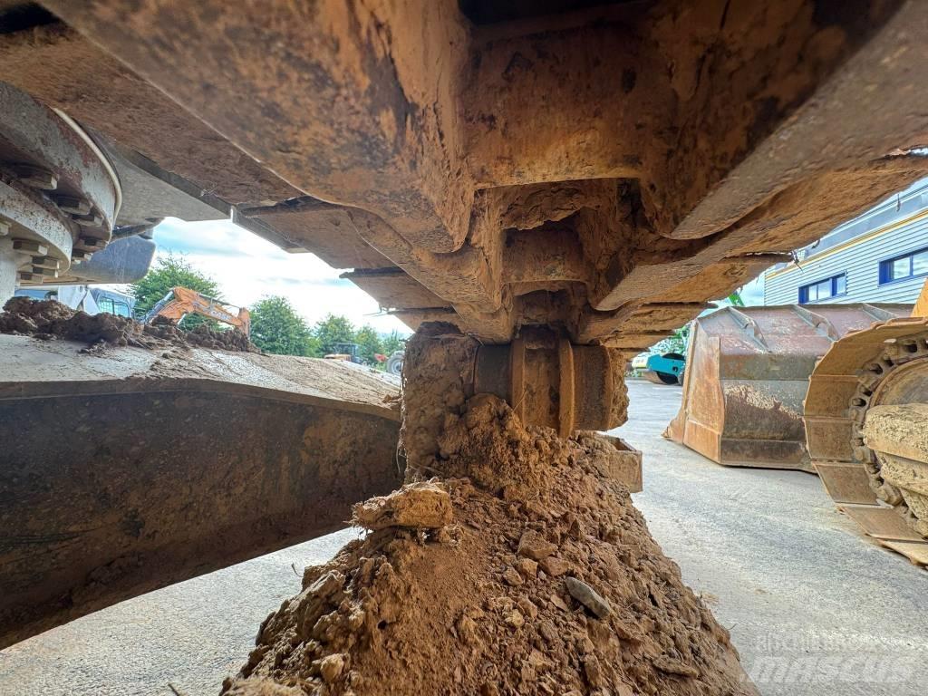Doosan DX 225 LC-5 Escavadoras de rastos