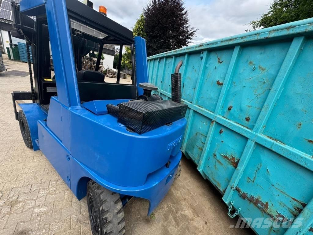 Mora M 80 C Empilhadores Diesel
