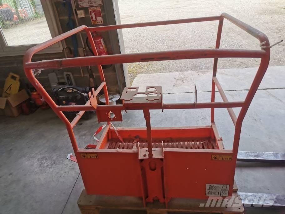 JLG Toucan 10 E Lanças e braços dippers
