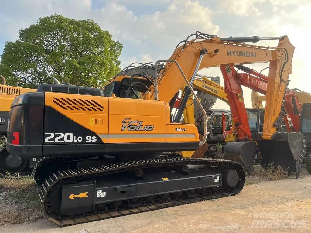Hyundai R220LC-9S Escavadoras de rodas