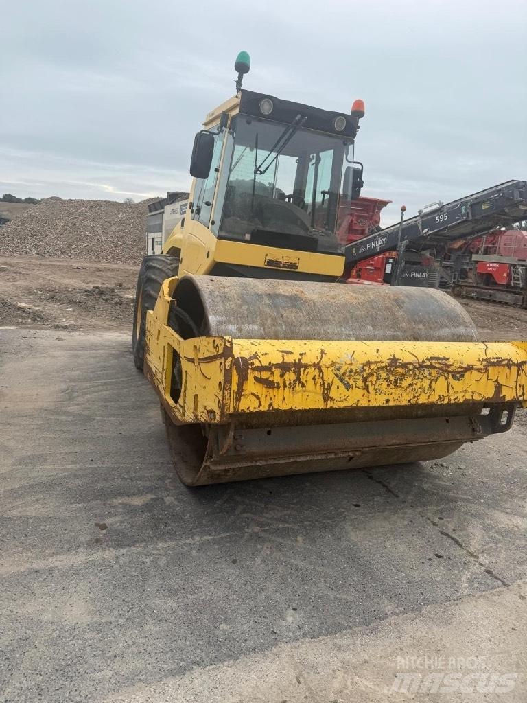Bomag BW 213 D H-4 Cilindros Compactadores monocilíndricos