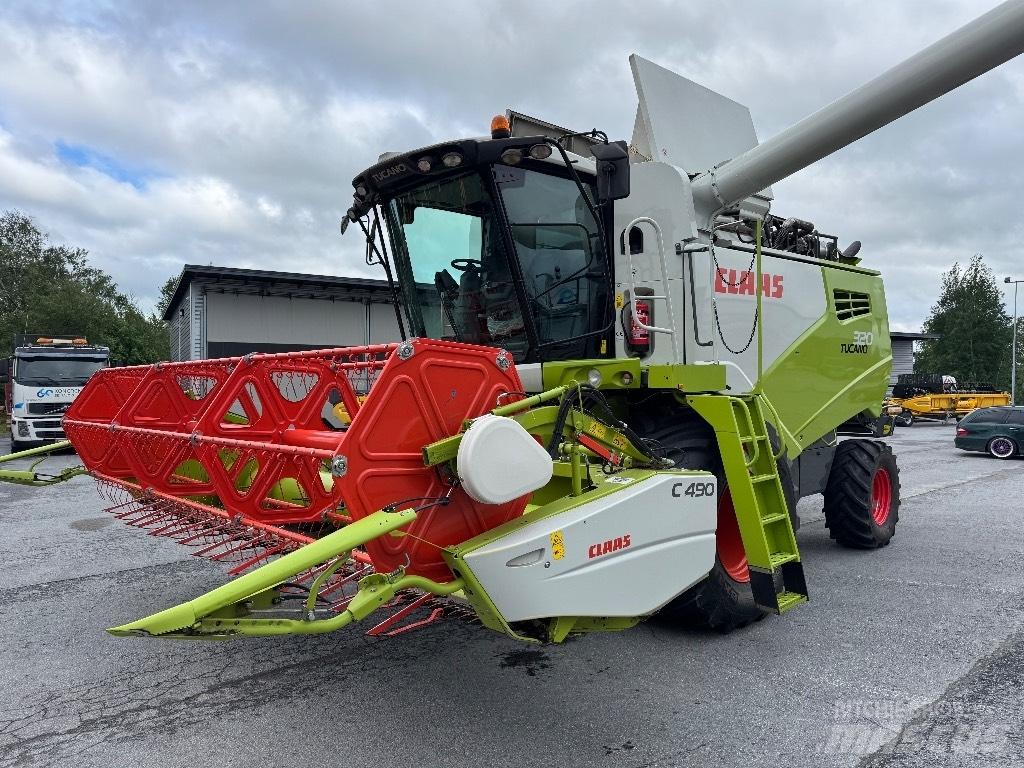 CLAAS Tucano 320 Ceifeiras debulhadoras
