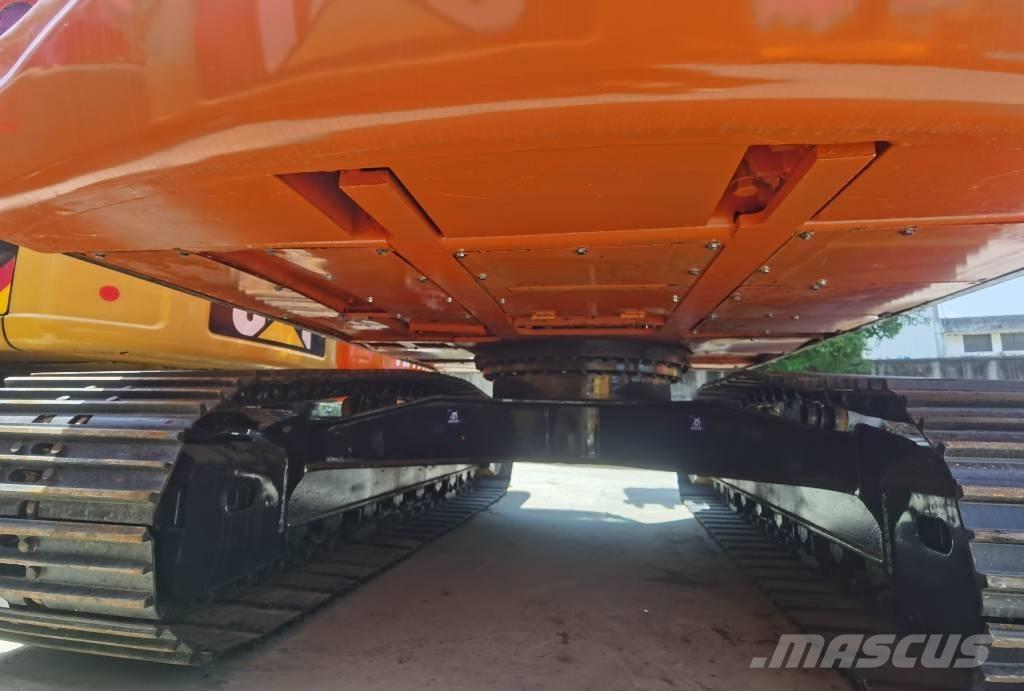 Doosan DX 225 LC Escavadoras de rastos