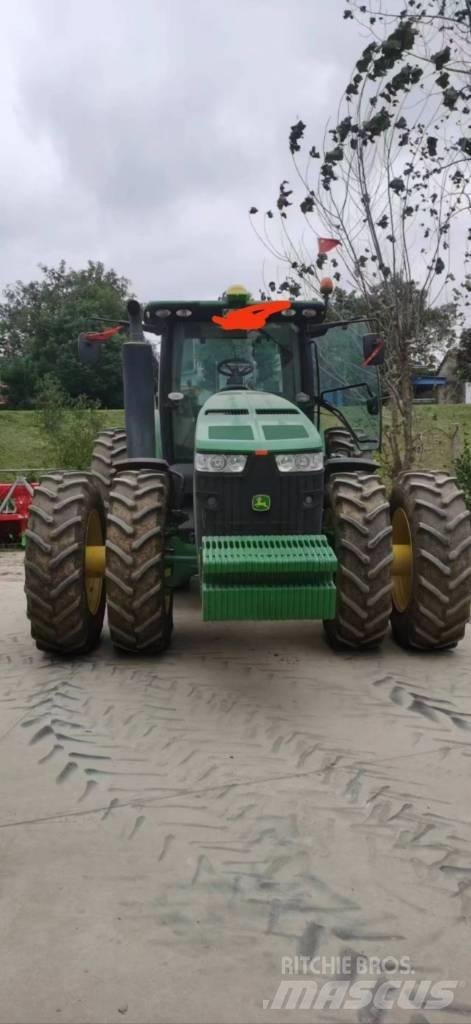 John Deere 8R·3204 Tratores Agrícolas usados