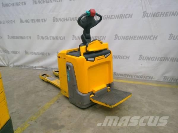 Jungheinrich ERE 225 Porta-paletes com plataforma