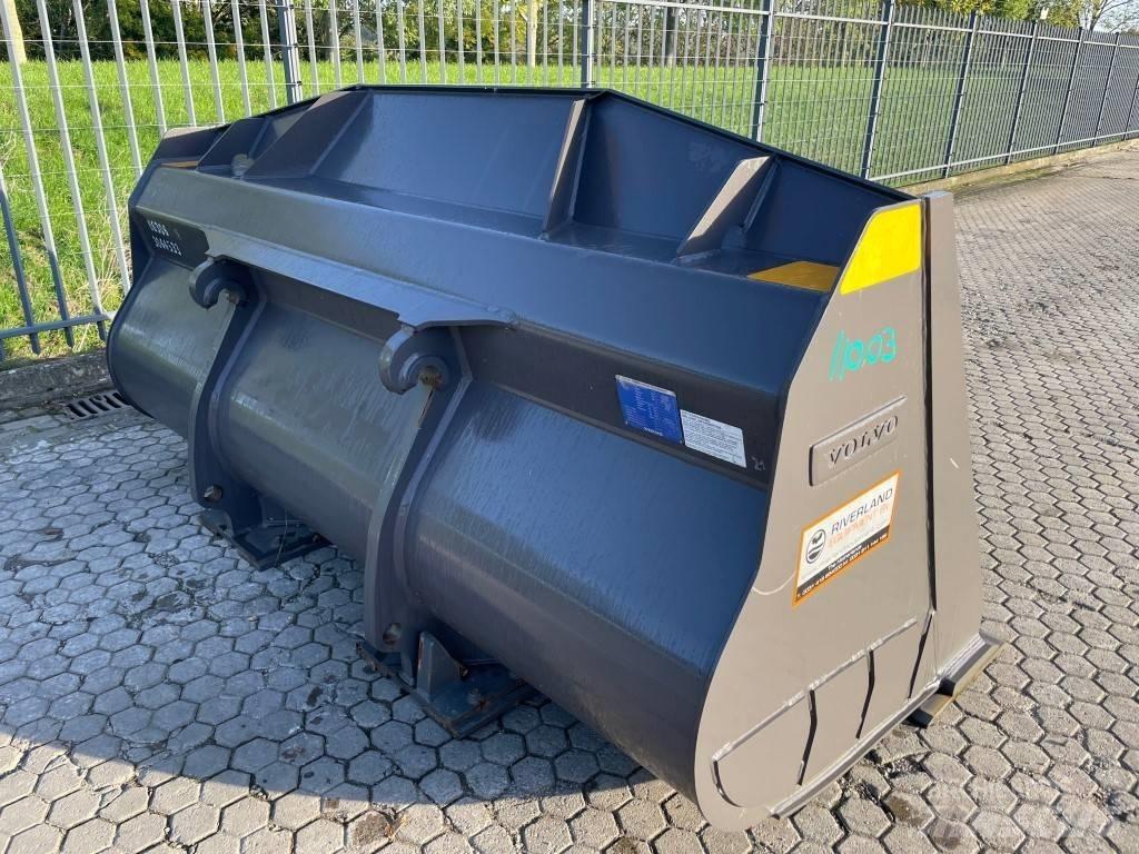 Volvo L 120 H Bucket Baldes