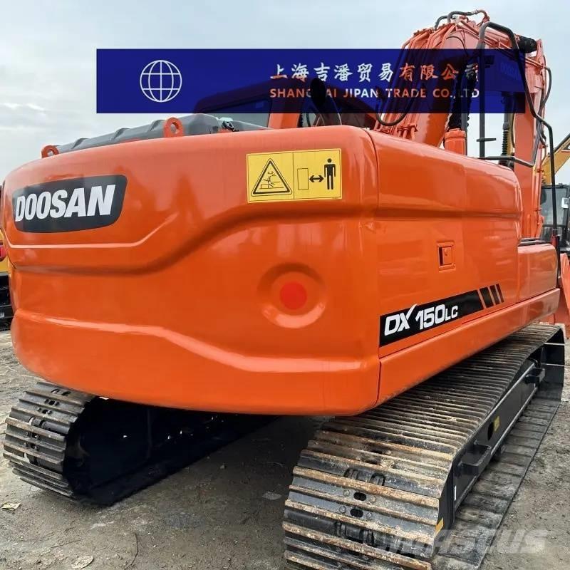 Doosan DX 150 Escavadoras Midi 7t - 12t