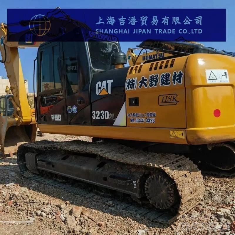 CAT 323 D Escavadoras de rastos