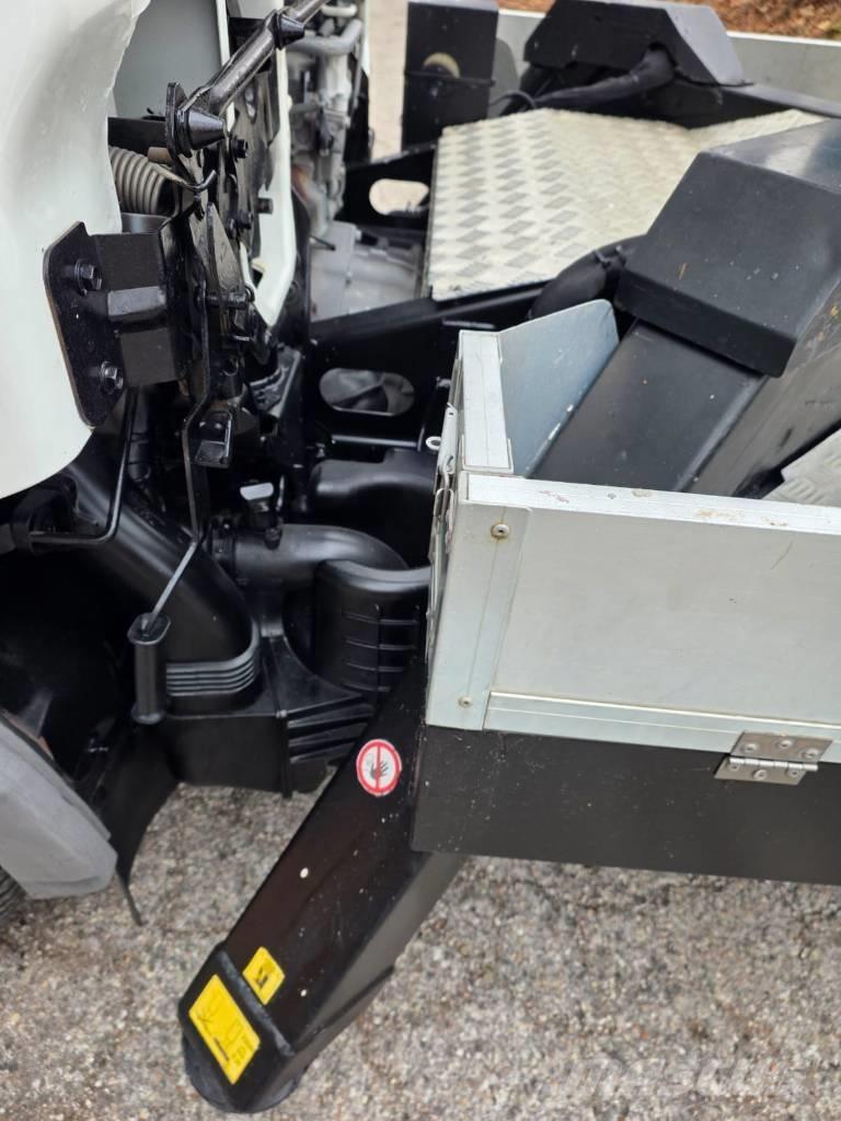 Palfinger P 200 A Plataformas aéreas montadas em camião