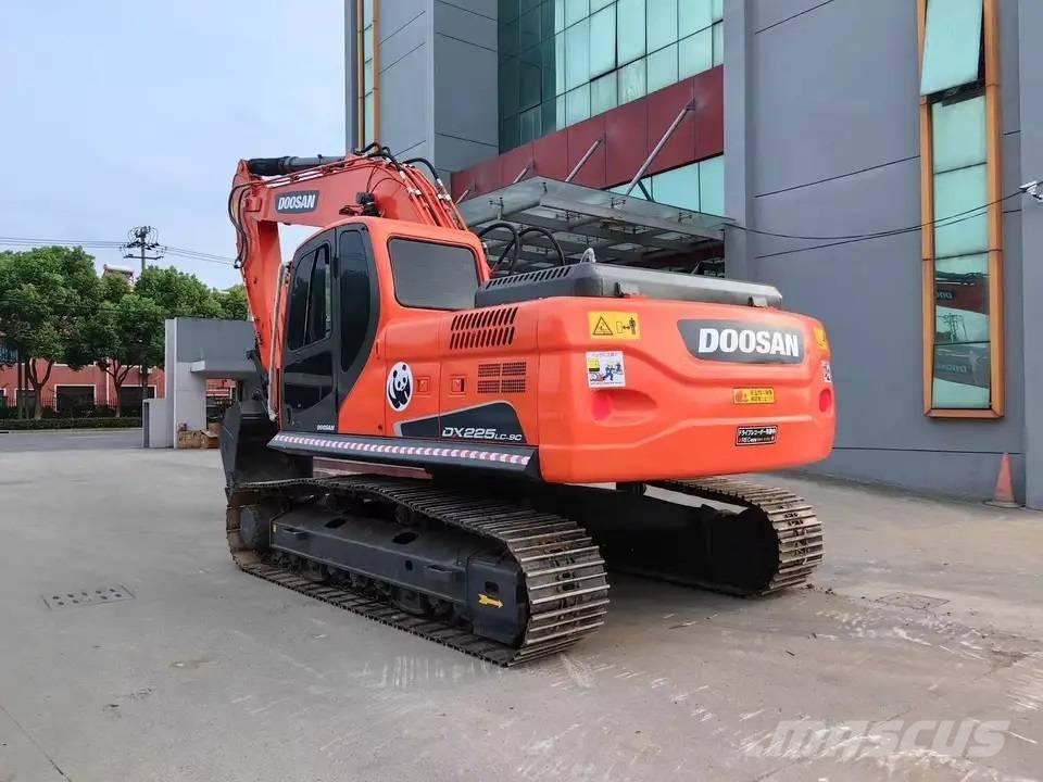 Doosan DX225LC-9C Escavadoras de rastos