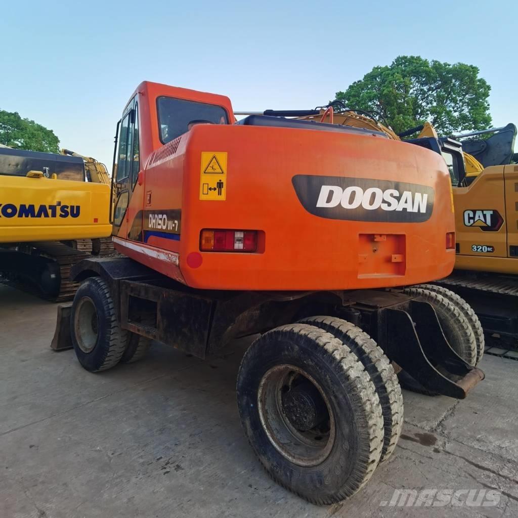 Doosan DH 150 W-7 Escavadoras de rodas