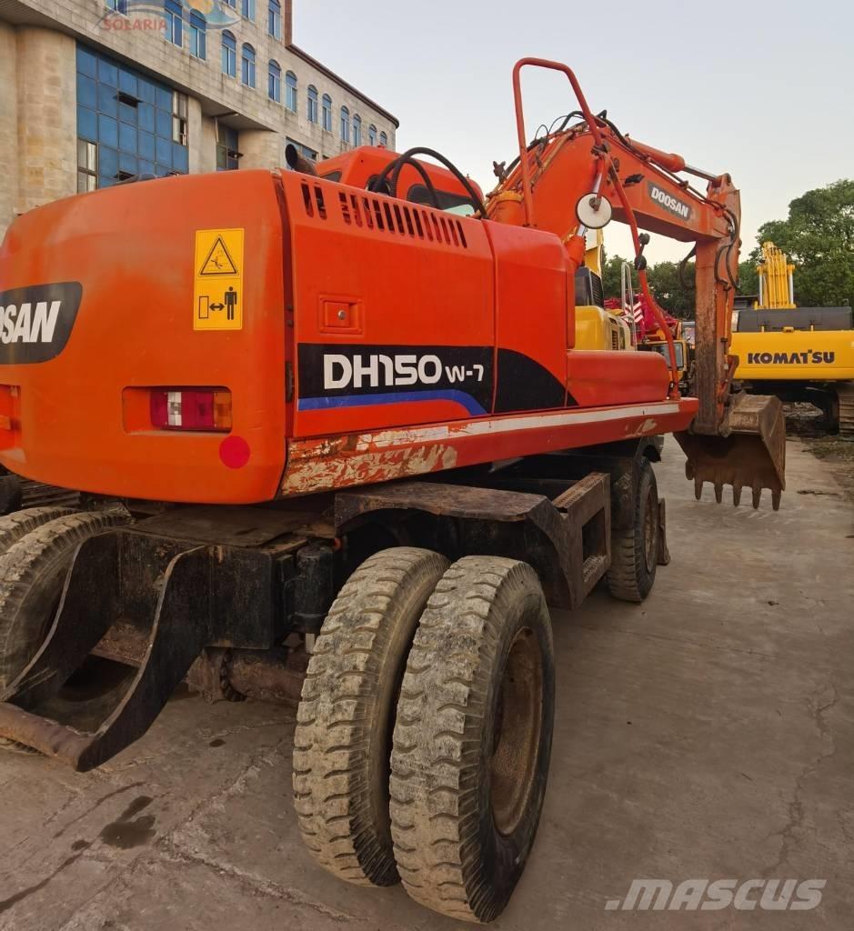 Doosan DH 150 W-7 Escavadoras de rodas