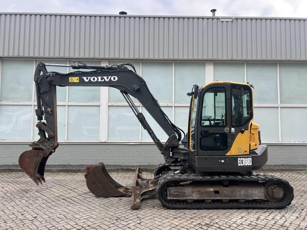 Volvo ECR 88 D    2016 Escavadoras Midi 7t - 12t