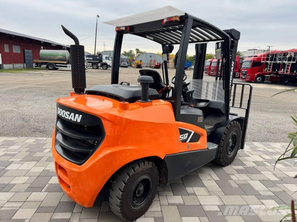 Doosan D 50,  130üó!!! 5t Empilhadores Diesel