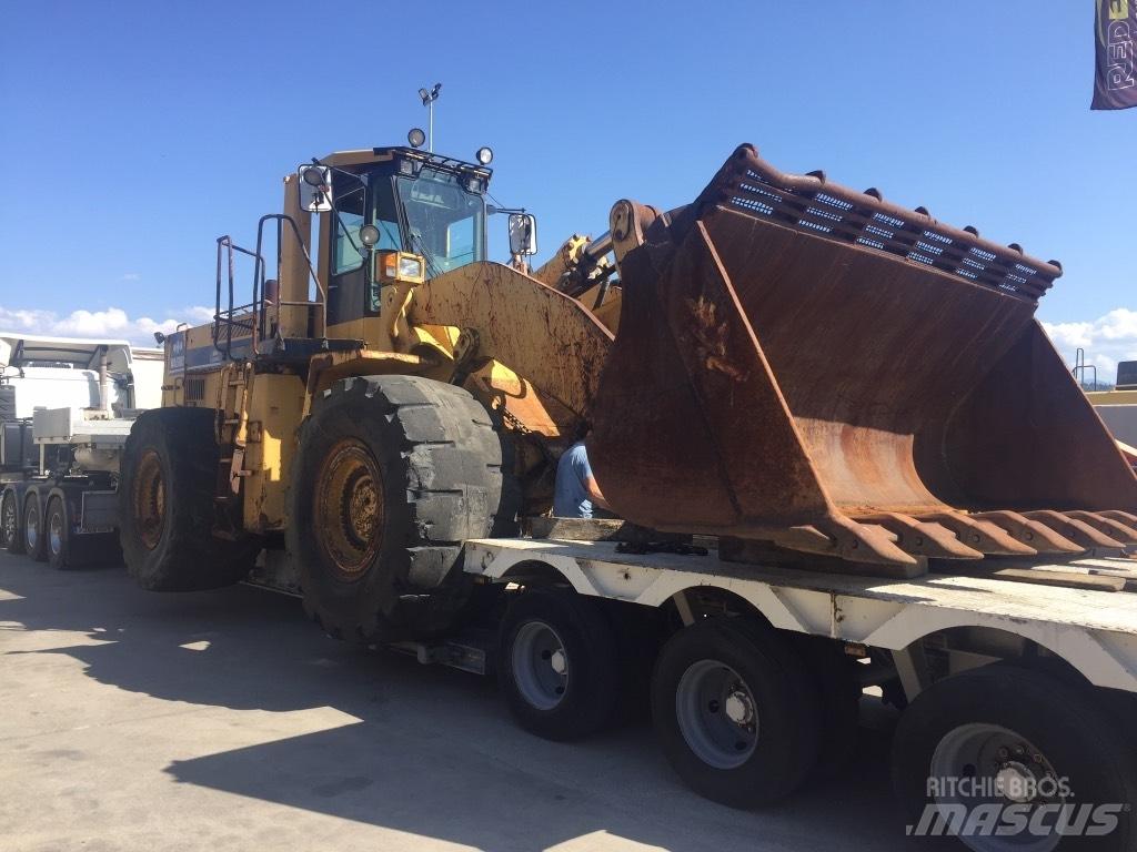 Komatsu WA600-1 Pás carregadoras de rodas