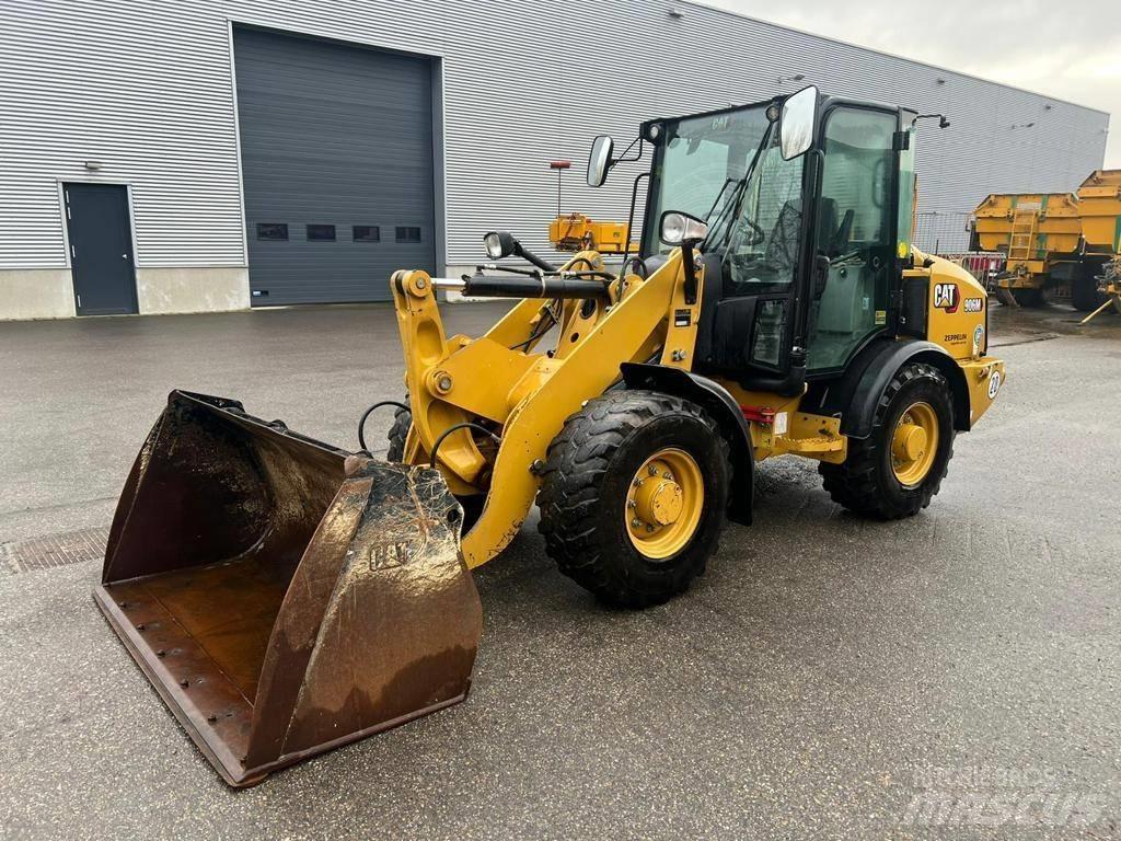 CAT 906M Pás carregadoras de rodas