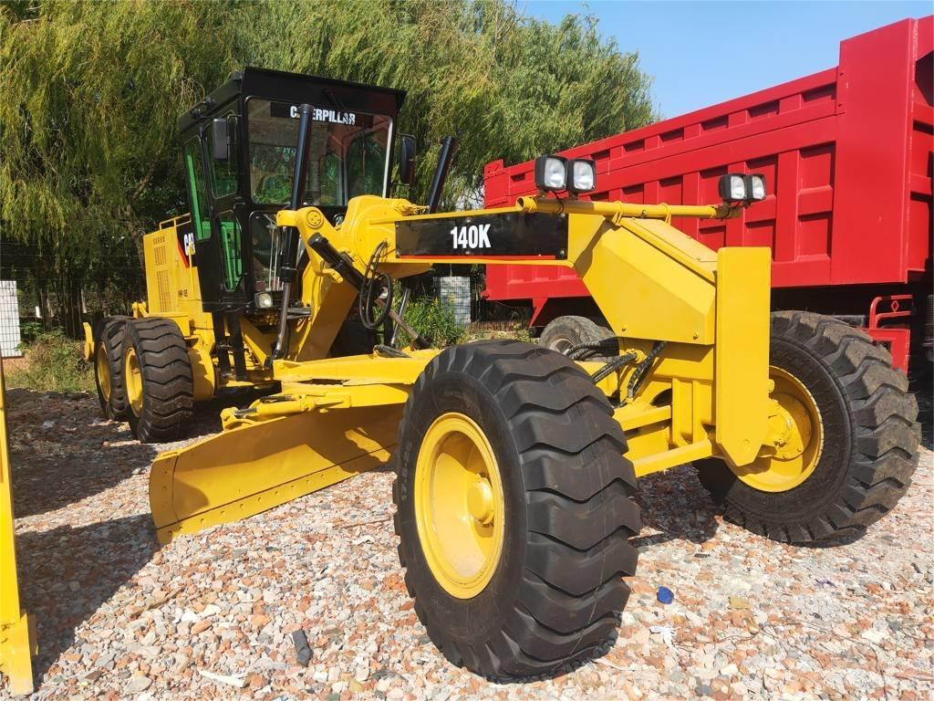 CAT 140 K Motoniveladoras