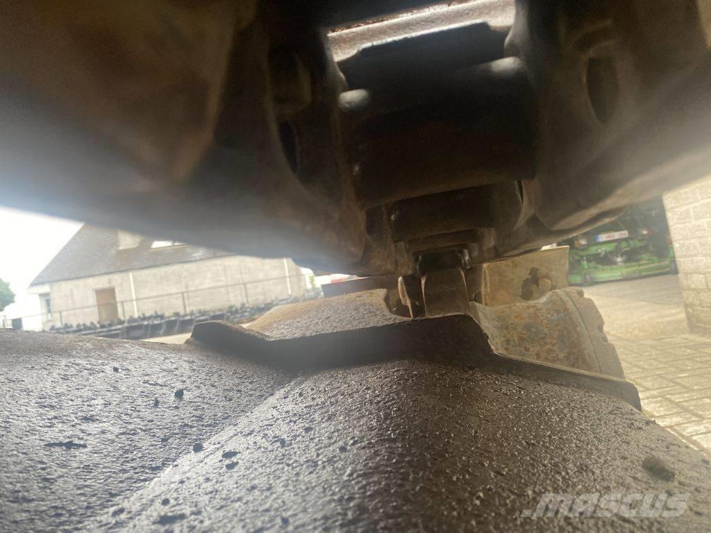 Hitachi EX 135 UR-5 Escavadoras de rastos