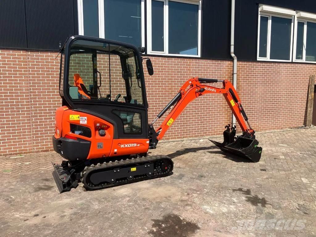 Kubota KX019 4 Mini Escavadoras <7t