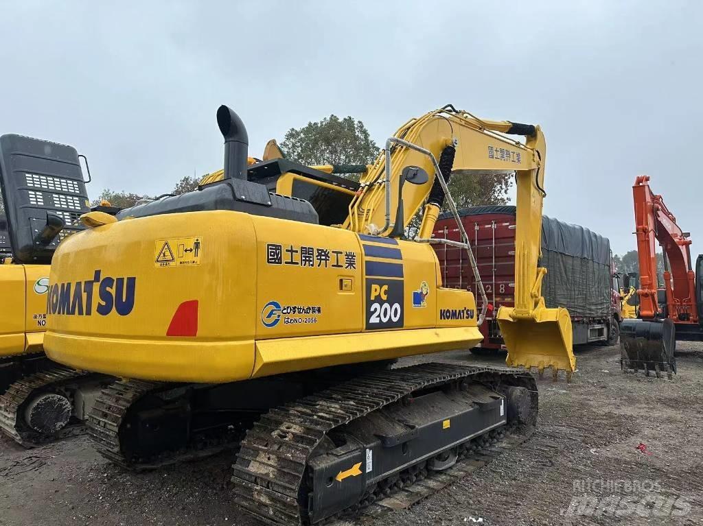 Komatsu PC 200-8 Escavadoras Midi 7t - 12t