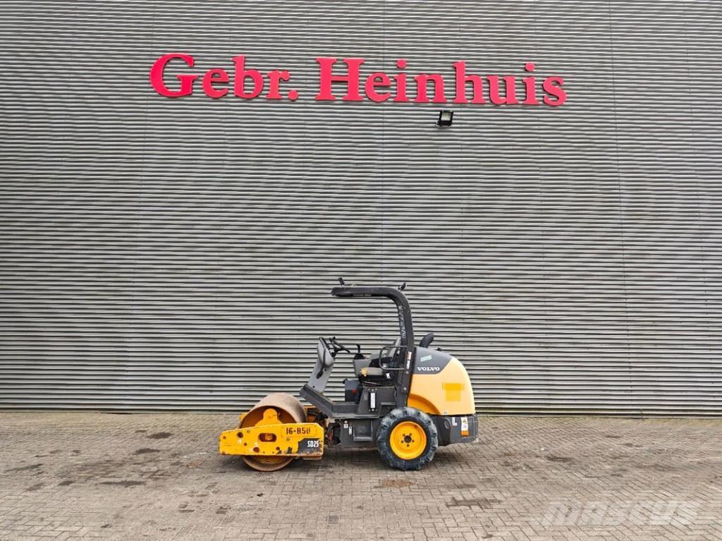 Volvo SD 25 Cilindros Compactadores de pneus