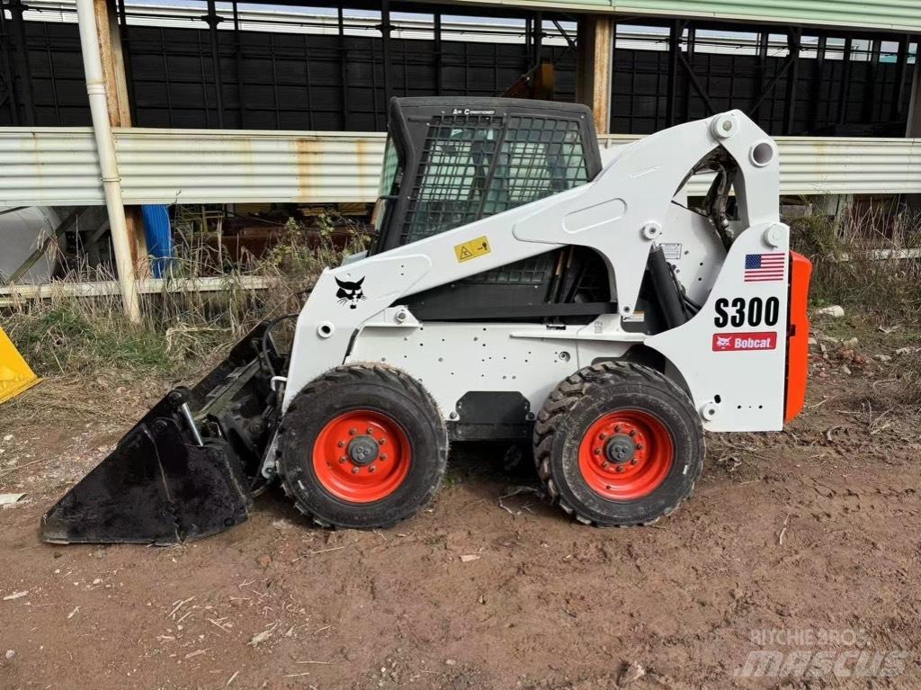 Bobcat S 300 Carregadoras de direcção deslizante