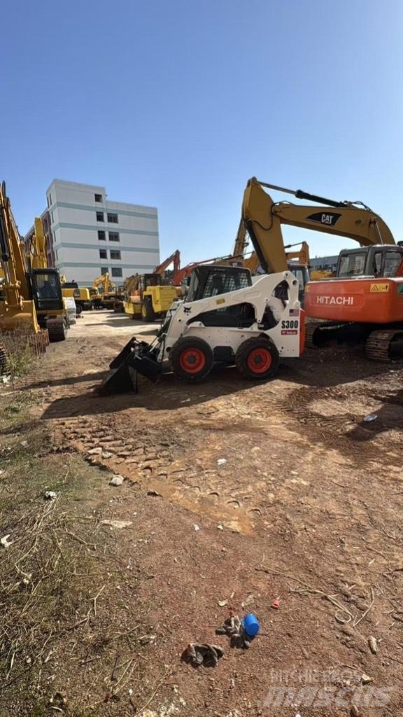 Bobcat S 300 Carregadoras de direcção deslizante