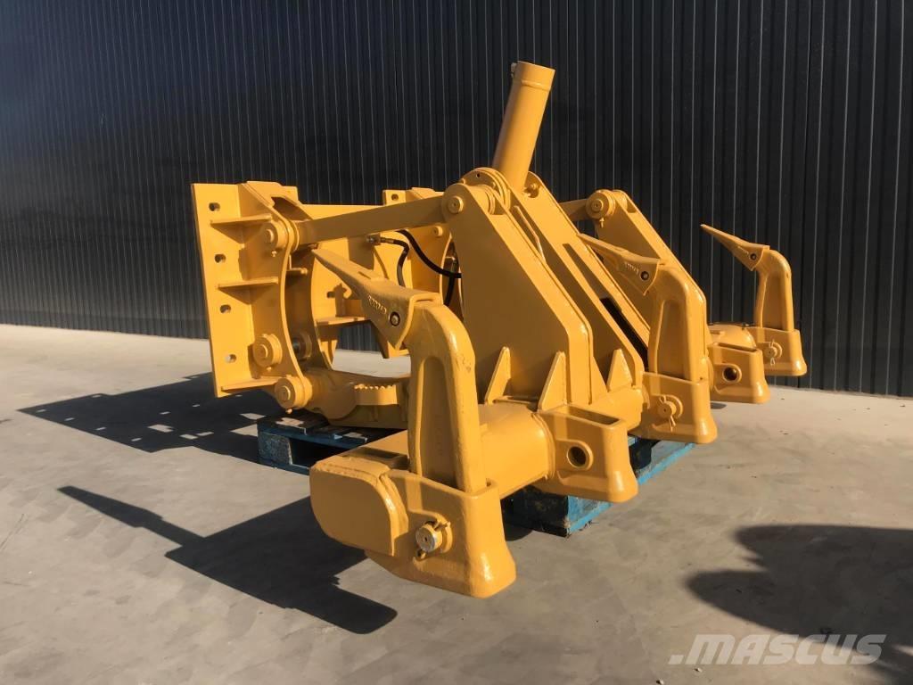 CAT 140M Escarificadores