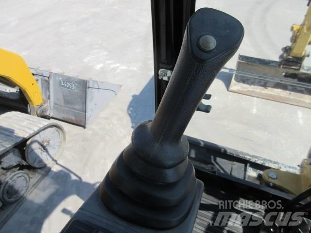 CAT 302.7 D CR Mini Escavadoras <7t