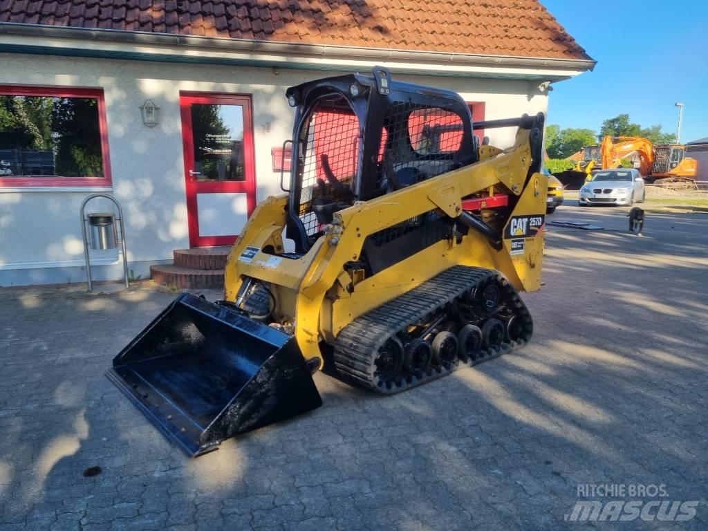CAT 257 D Carregadoras de direcção deslizante
