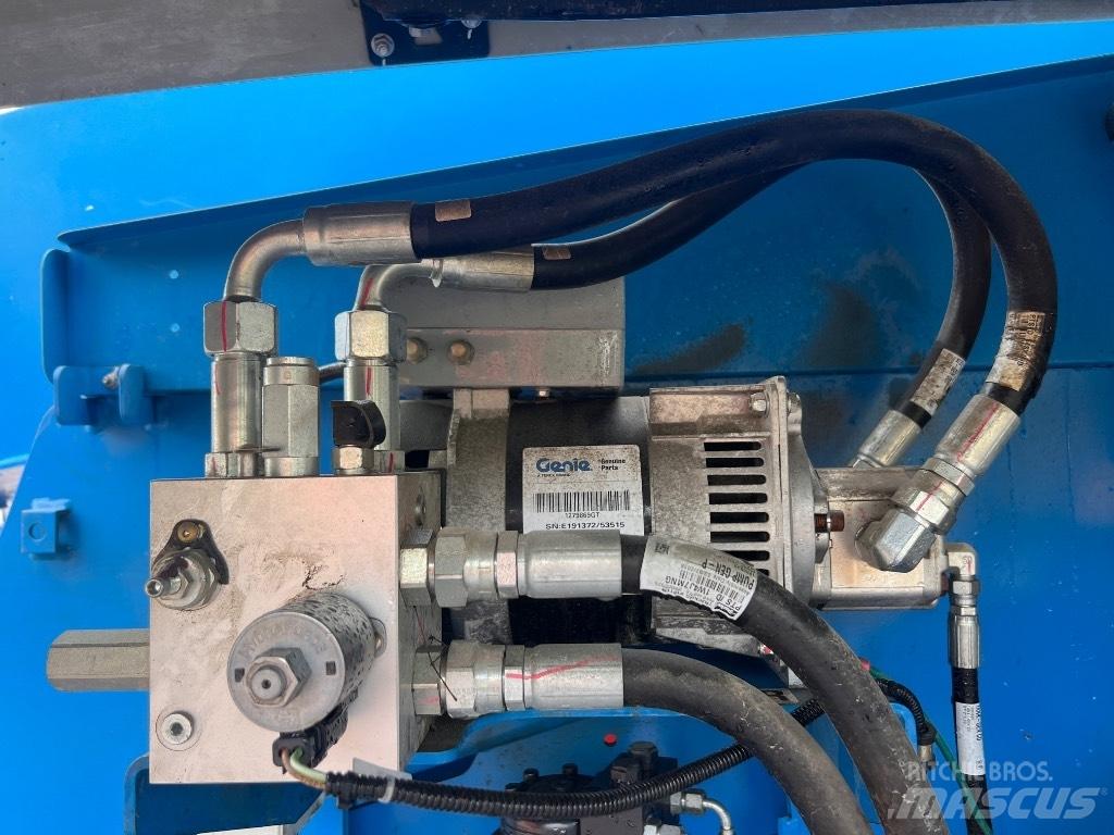 Genie S 65XC TRAX Elevadores braços articulados