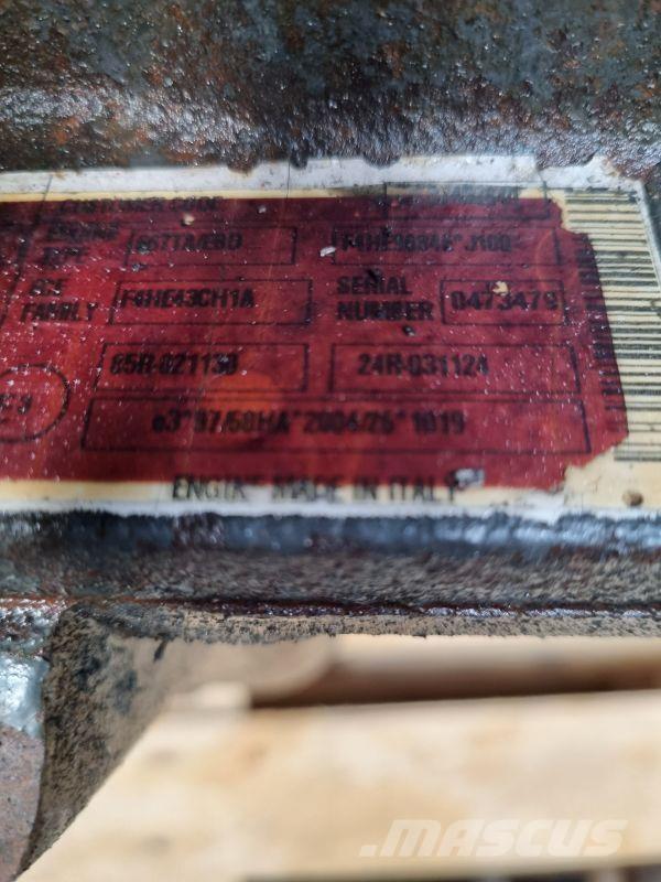 Iveco F4HE9684E Motores