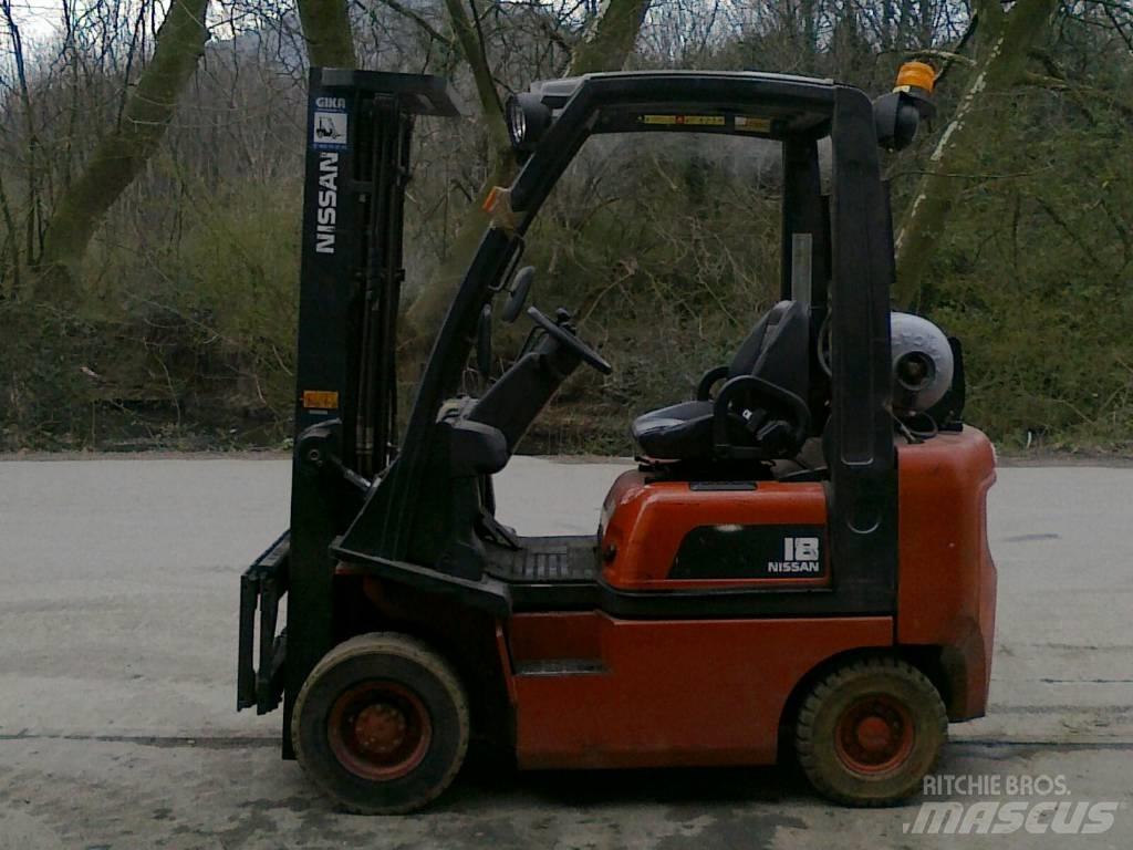 Nissan PD01A18PQ Empilhadores a gás