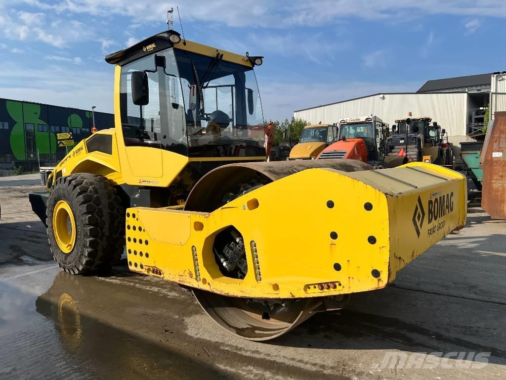 Bomag BW 226 BVC-5 Cilindros Compactadores monocilíndricos