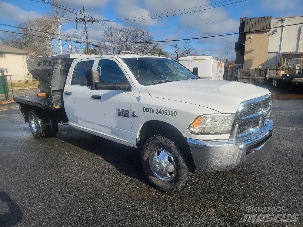 Dodge Ram 3500 Camiões estrado/caixa aberta