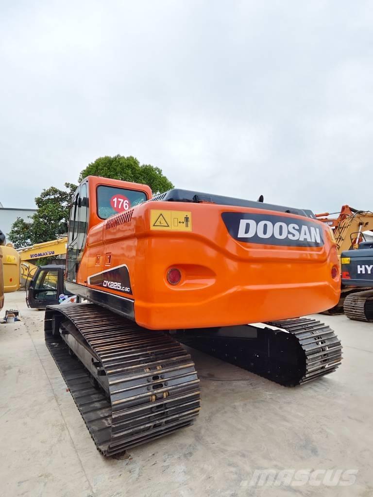 Doosan DX 225 LC-9C Escavadoras de rastos