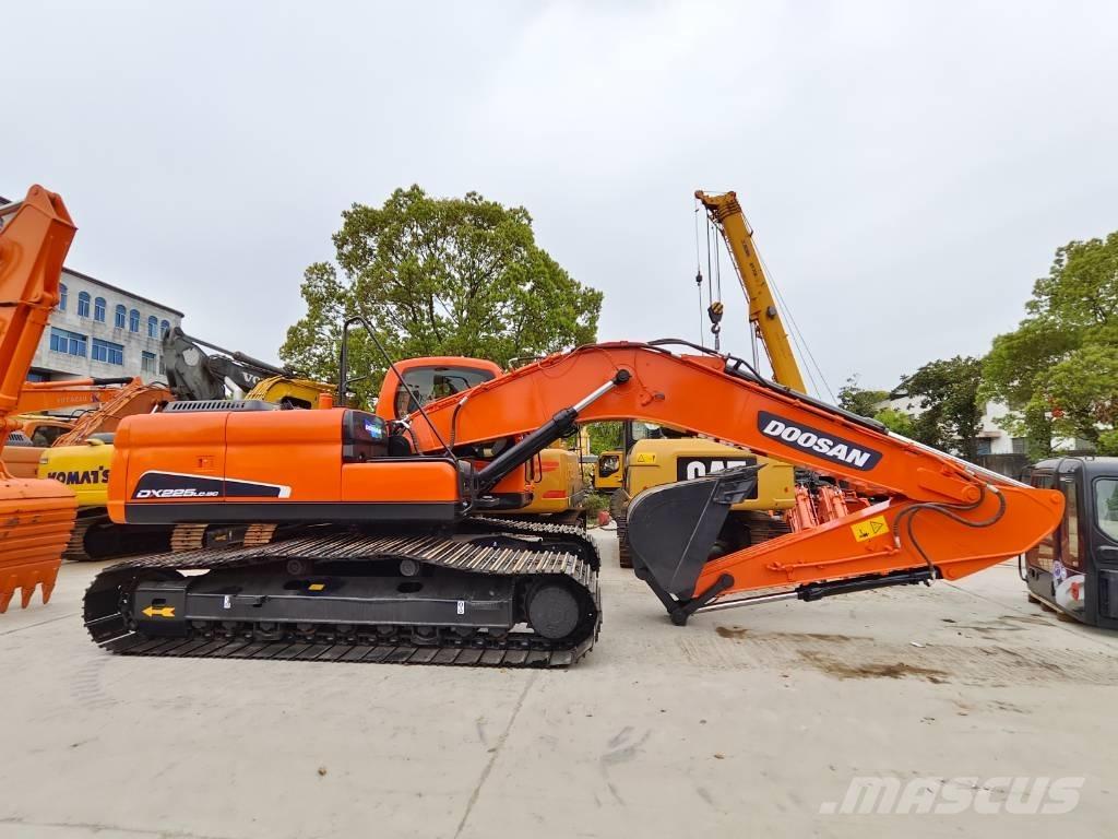 Doosan DX 225 LC-9C Escavadoras de rastos