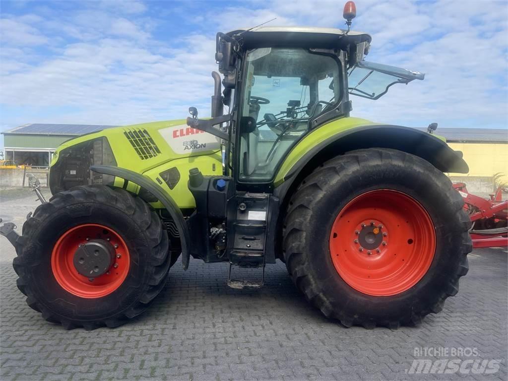 CLAAS AXION 830 Tratores Agrícolas usados