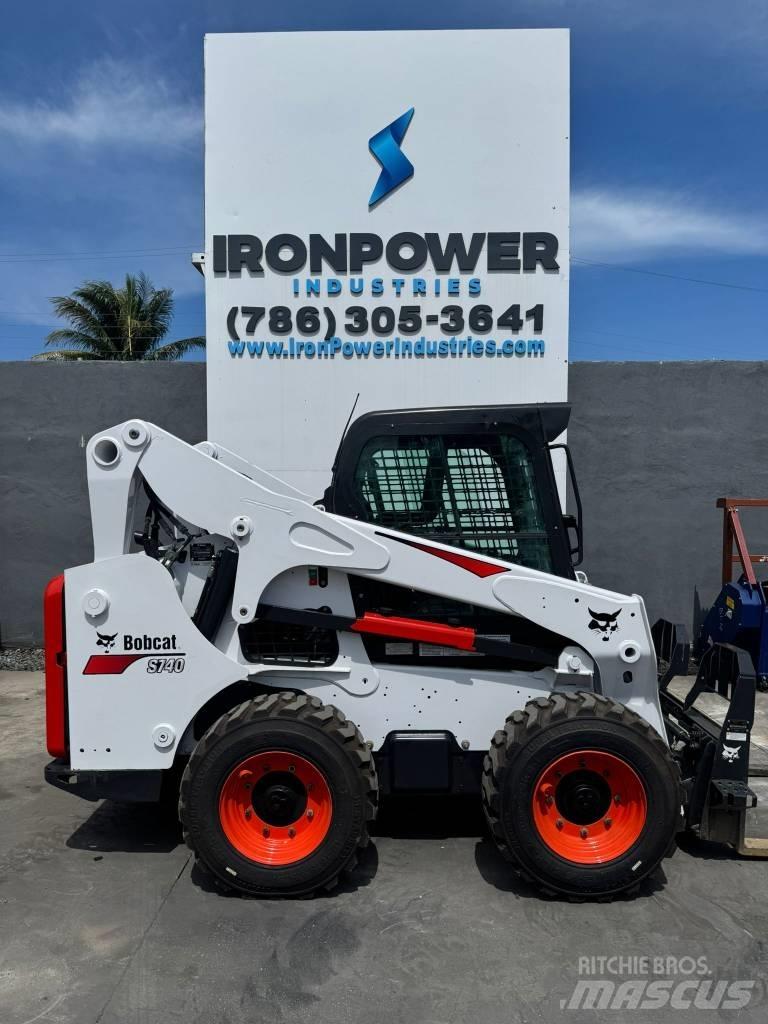 Bobcat S 740 Carregadoras de direcção deslizante
