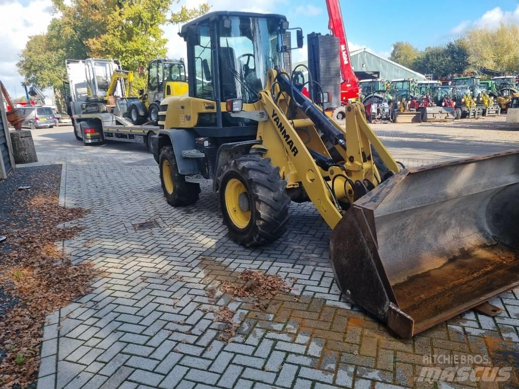 Yanmar V 120 Pás carregadoras de rodas