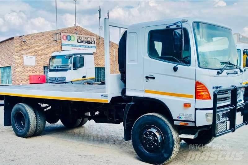Hino 500 1322 4x4 Outros Camiões