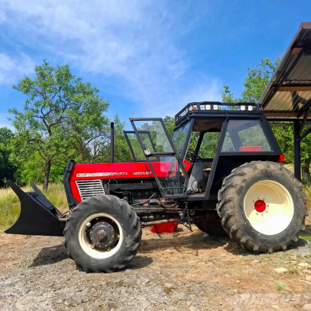 Zetor CRYSTAL Tractores florestais