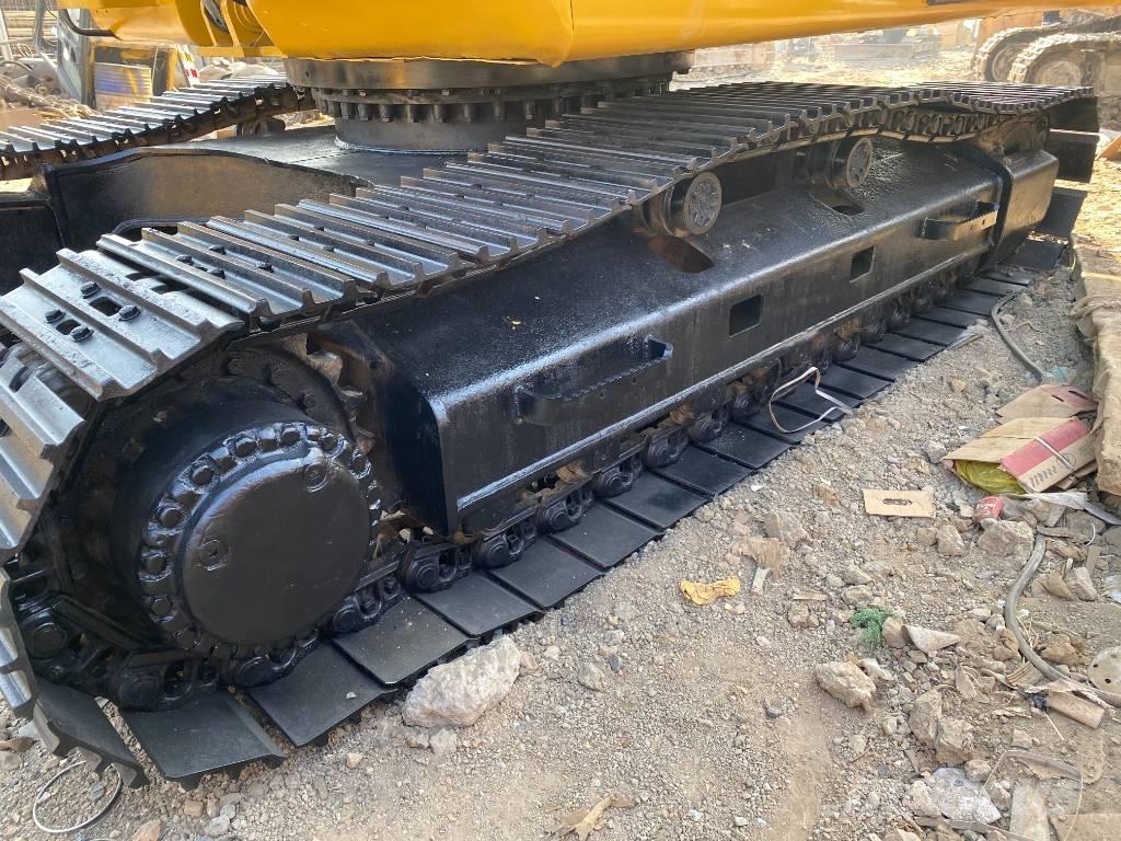 Komatsu PC240-7 Escavadoras de rastos