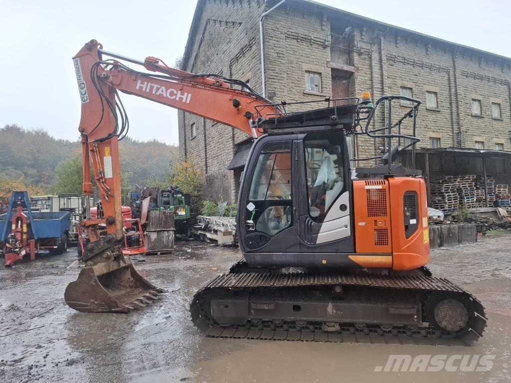 Hitachi ZX 135 US-6 Escavadoras de rastos