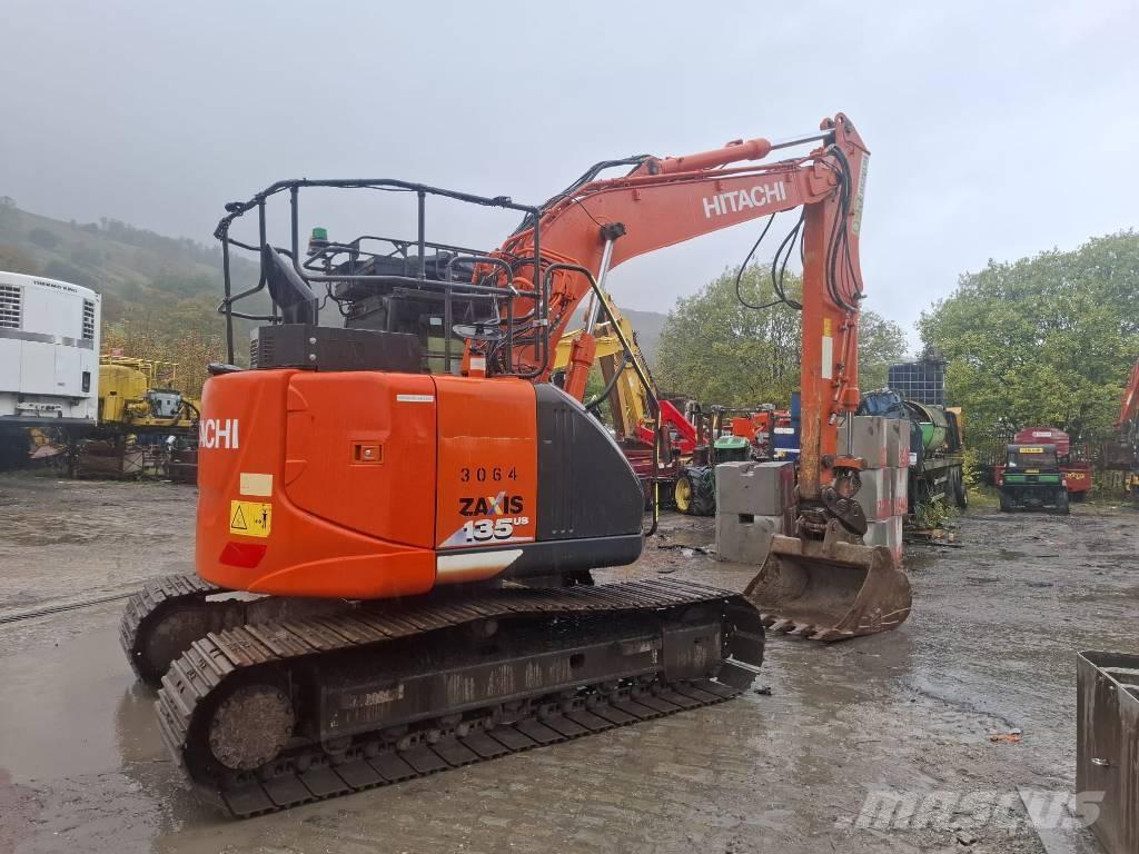 Hitachi ZX 135 US-6 Escavadoras de rastos