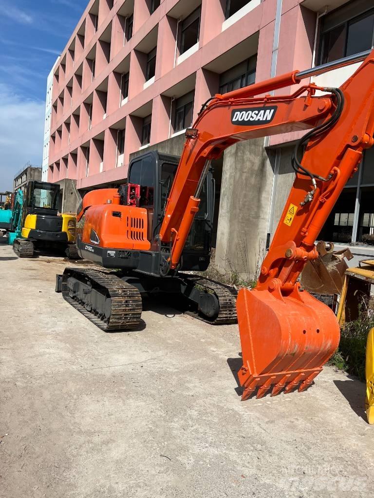 Doosan DX60 Mini Escavadoras <7t