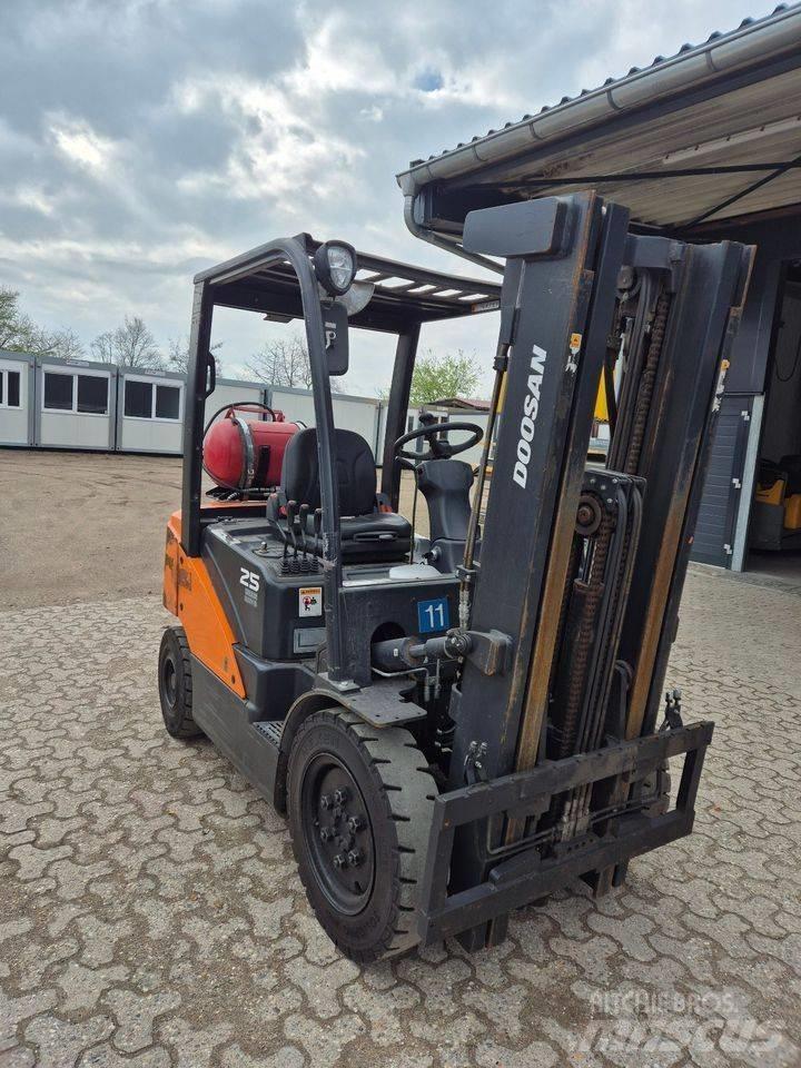 Doosan G 25 P-7 Construção - Outros
