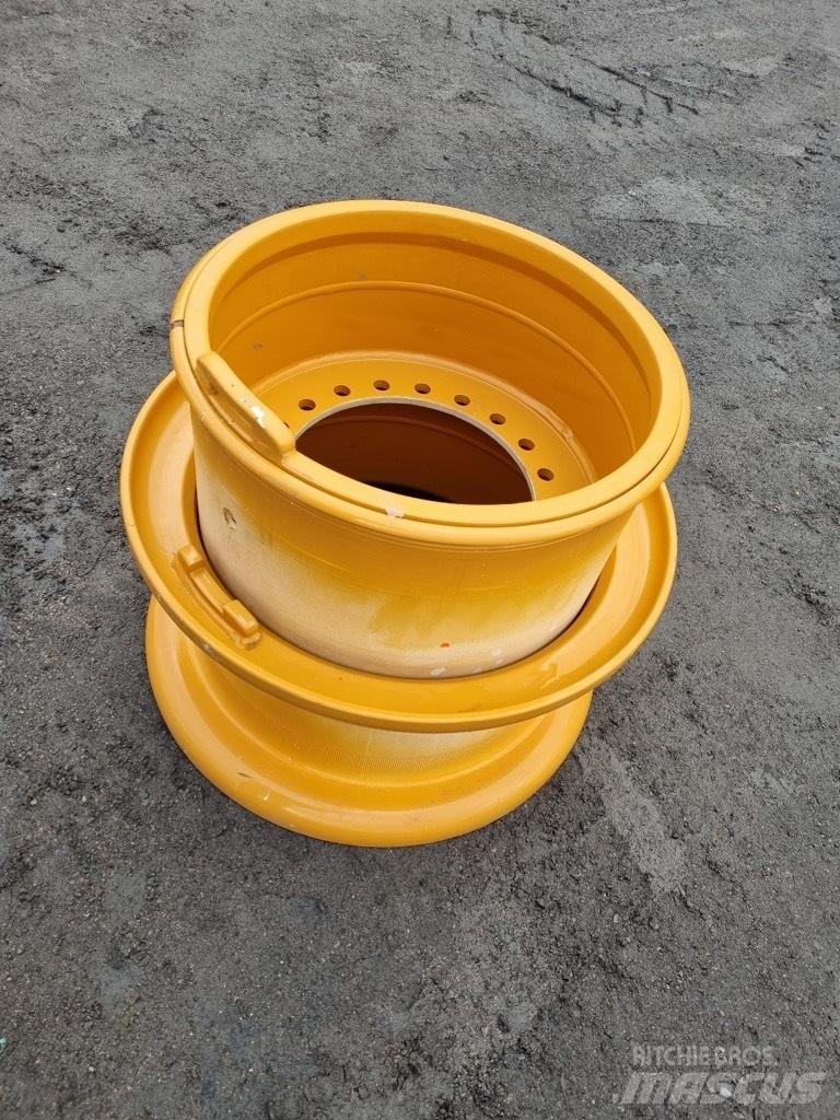 CASE 921 E rims Pneus, Rodas e Jantes